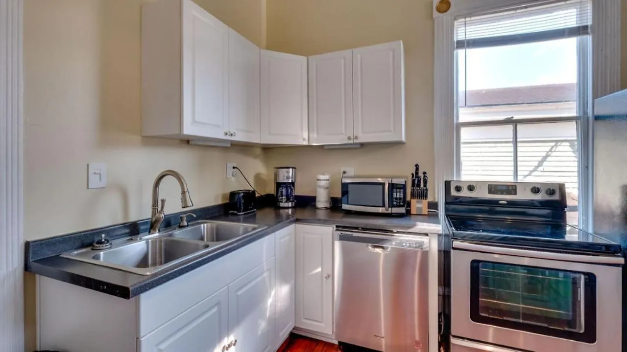 Forsyth Park 2 Bedroom Beauty 서배너