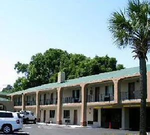 2* Motel Americas Value Inn-savannah